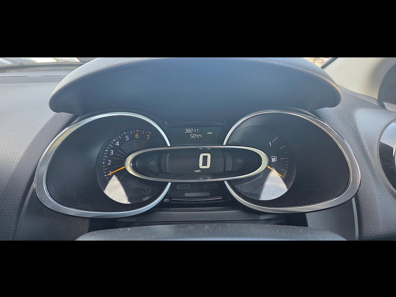 Renault Clio 1.2 16V Dynamique Nav Hatchback 5dr Petrol Manual Euro 6 (75 ps)