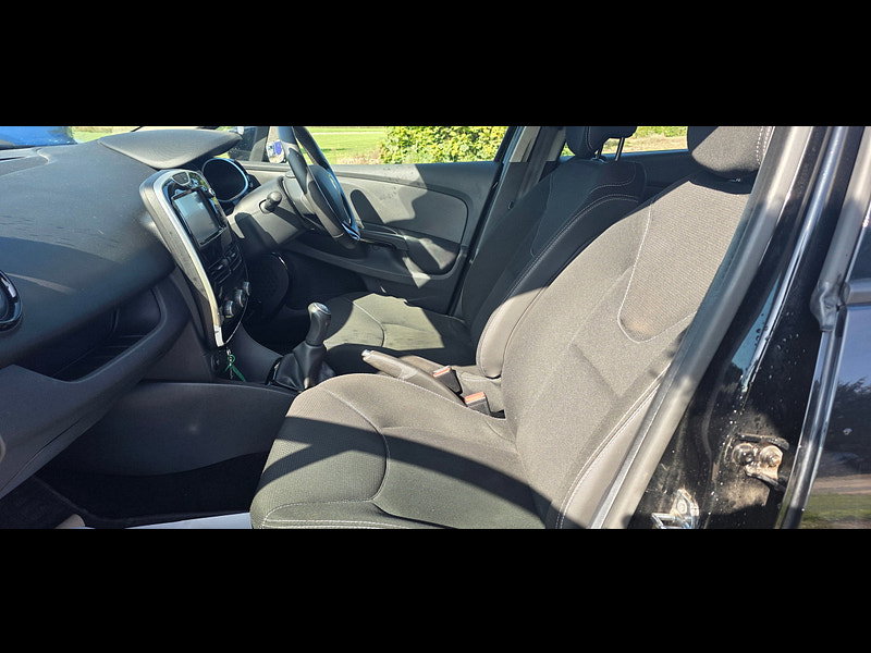 Renault Clio 1.2 16V Dynamique Nav Hatchback 5dr Petrol Manual Euro 6 (75 ps)