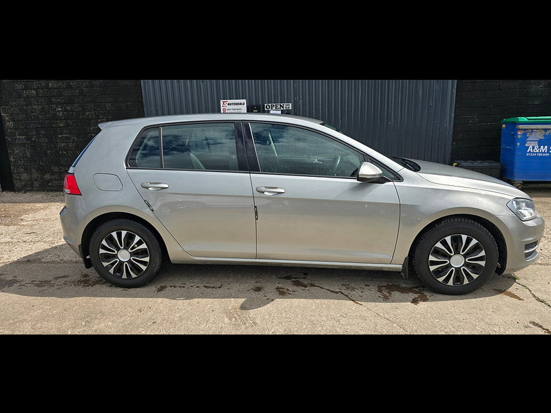 Volkswagen Golf 1.6 TDI BlueMotion Tech S Hatchback 5dr Diesel Manual Euro 5 (s/s) (105 ps)