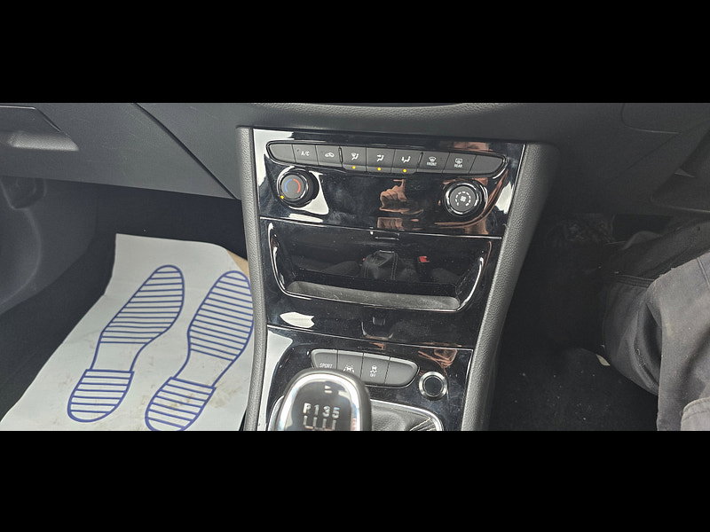 Vauxhall Astra 1.4i Turbo SRi Hatchback 5dr Petrol Manual Euro 6 (150 ps)