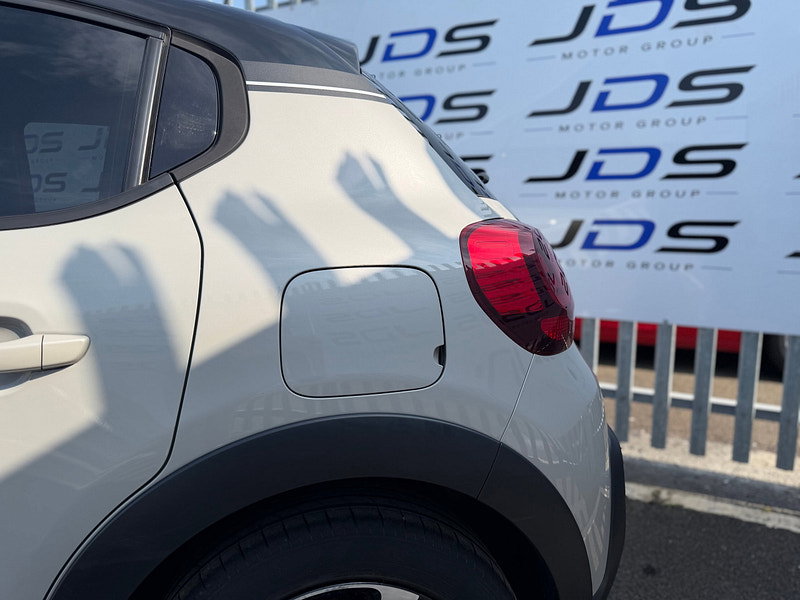 Citroen C3 1.2 PureTech Flair Hatchback 5dr Petrol Manual Euro 6 (s/s) (110 ps)