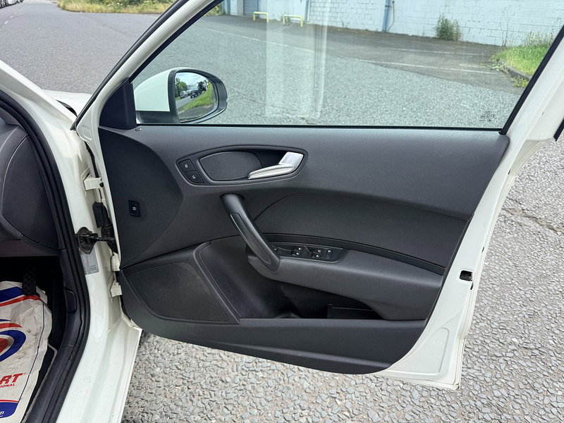 Audi A1 1.6 TDI SE Sportback 5dr Diesel Manual Euro 5 (s/s) (105 ps)