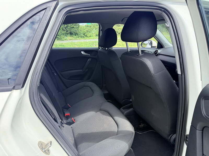 Audi A1 1.6 TDI SE Sportback 5dr Diesel Manual Euro 5 (s/s) (105 ps)