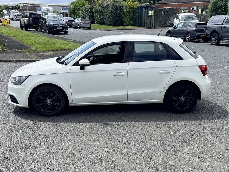 Audi A1 1.6 TDI SE Sportback 5dr Diesel Manual Euro 5 (s/s) (105 ps)