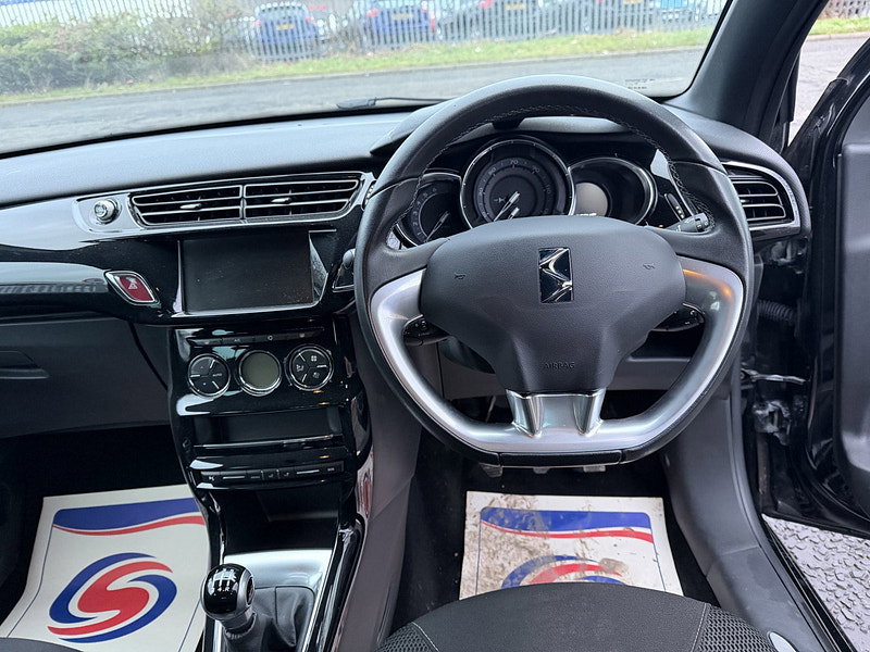 DS Automobiles DS 3 1.2 PureTech Connected Chic Hatchback 3dr Petrol Manual Euro 6 (82 ps)