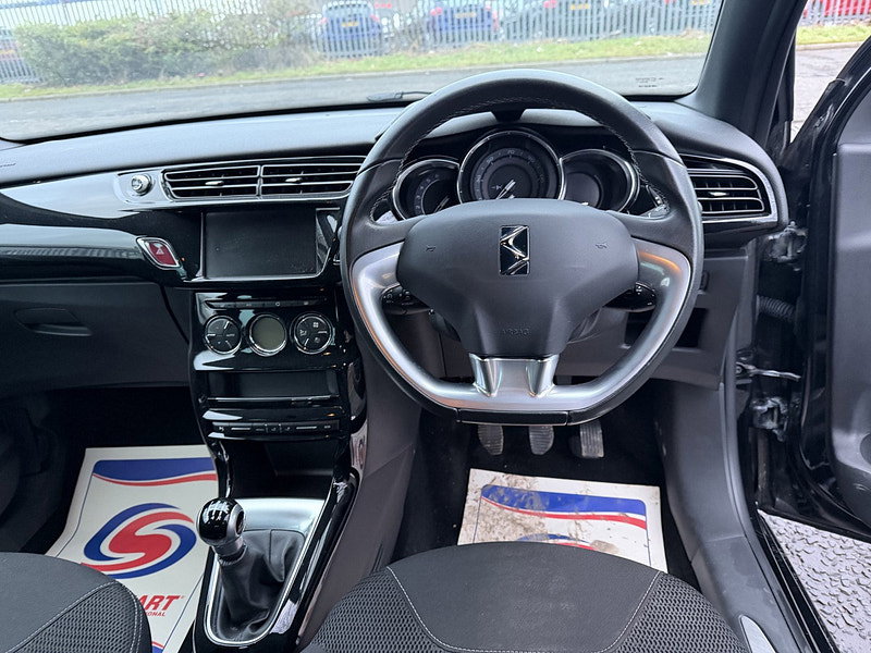 DS Automobiles DS 3 1.2 PureTech Connected Chic Hatchback 3dr Petrol Manual Euro 6 (82 ps)