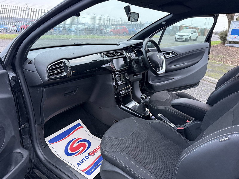 DS Automobiles DS 3 1.2 PureTech Connected Chic Hatchback 3dr Petrol Manual Euro 6 (82 ps)