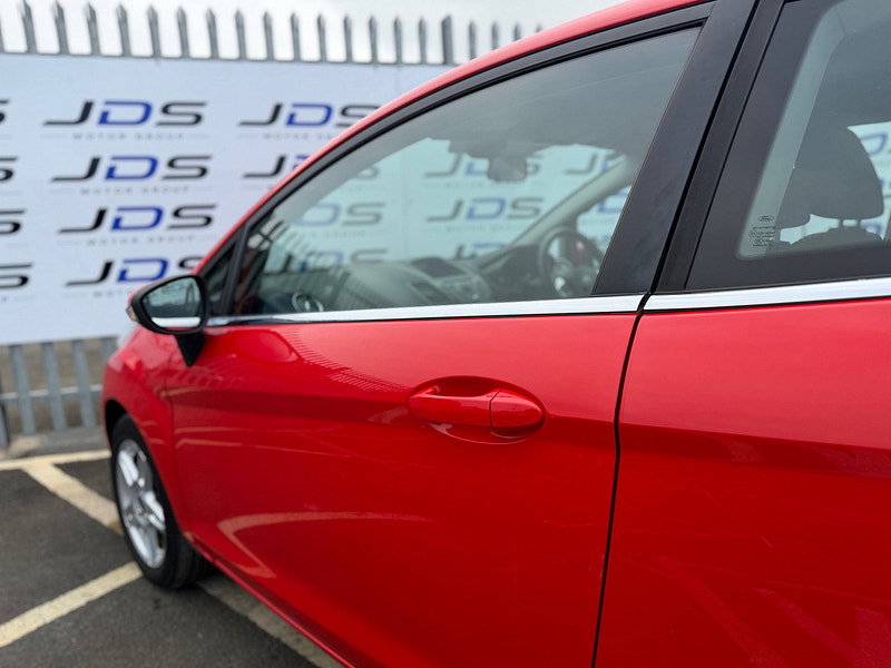 Ford Fiesta 1.0T EcoBoost Zetec Hatchback 3dr Petrol Manual Euro 5 (s/s) (100 ps)