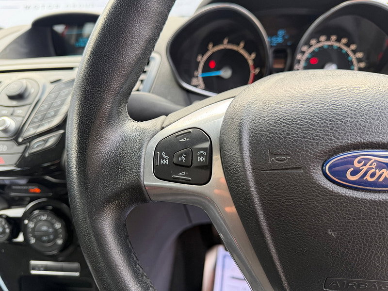 Ford Fiesta 1.0T EcoBoost Zetec Hatchback 3dr Petrol Manual Euro 5 (s/s) (100 ps)