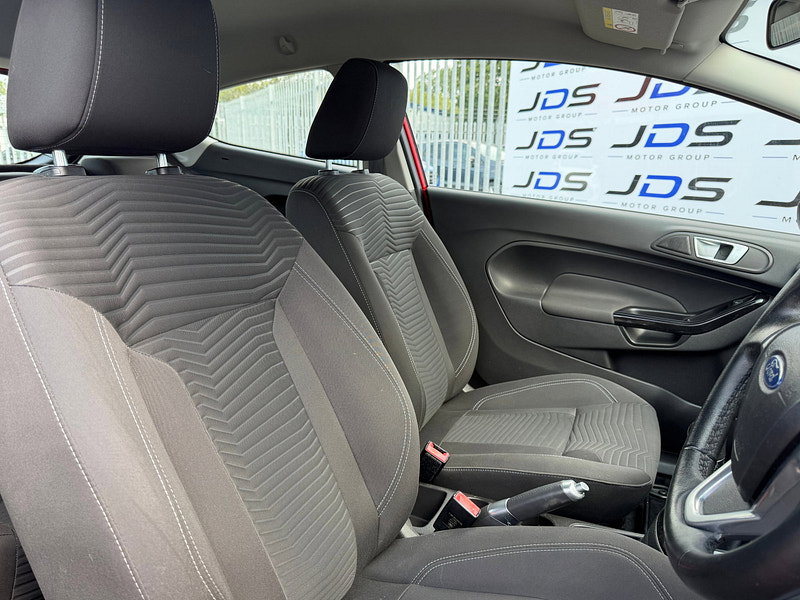 Ford Fiesta 1.0T EcoBoost Zetec Hatchback 3dr Petrol Manual Euro 5 (s/s) (100 ps)
