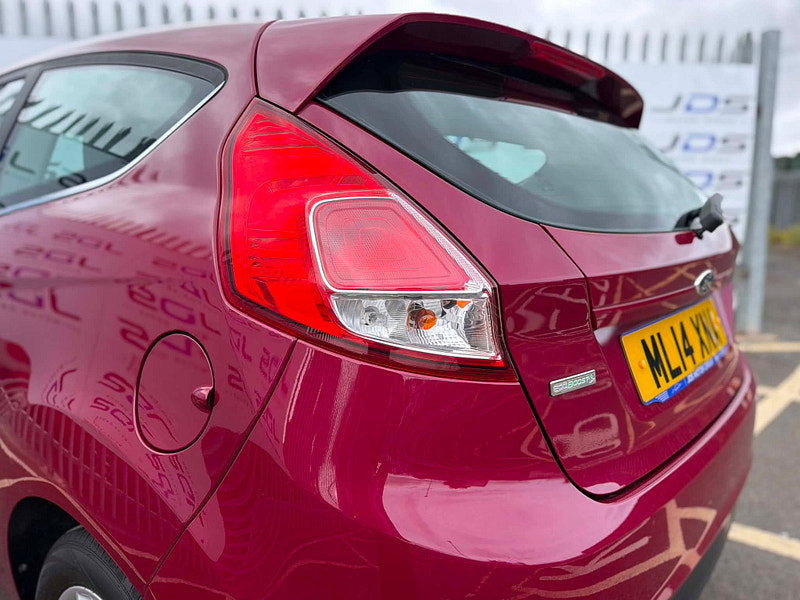 Ford Fiesta 1.0T EcoBoost Zetec Hatchback 3dr Petrol Manual Euro 5 (s/s) (100 ps)