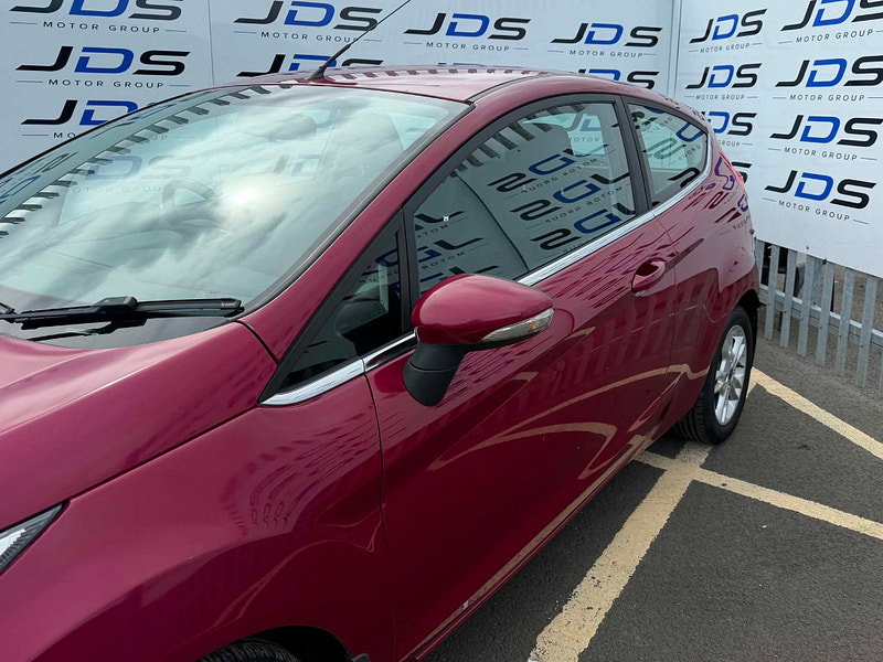 Ford Fiesta 1.0T EcoBoost Zetec Hatchback 3dr Petrol Manual Euro 5 (s/s) (100 ps)