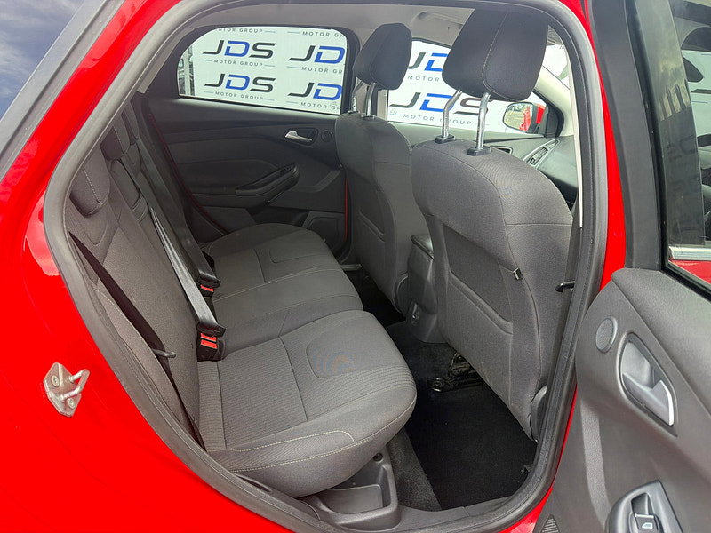 Ford Focus 1.0T EcoBoost Titanium Hatchback 5dr Petrol Manual Euro 5 (s/s) (125 ps)