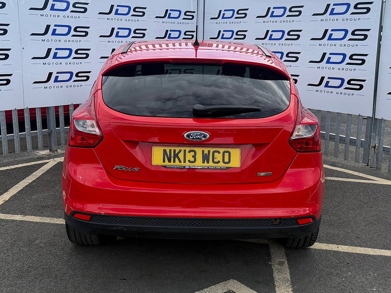 Ford Focus 1.0T EcoBoost Titanium Hatchback 5dr Petrol Manual Euro 5 (s/s) (125 ps)