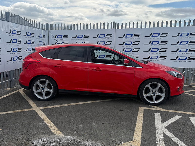 Ford Focus 1.0T EcoBoost Titanium Hatchback 5dr Petrol Manual Euro 5 (s/s) (125 ps)