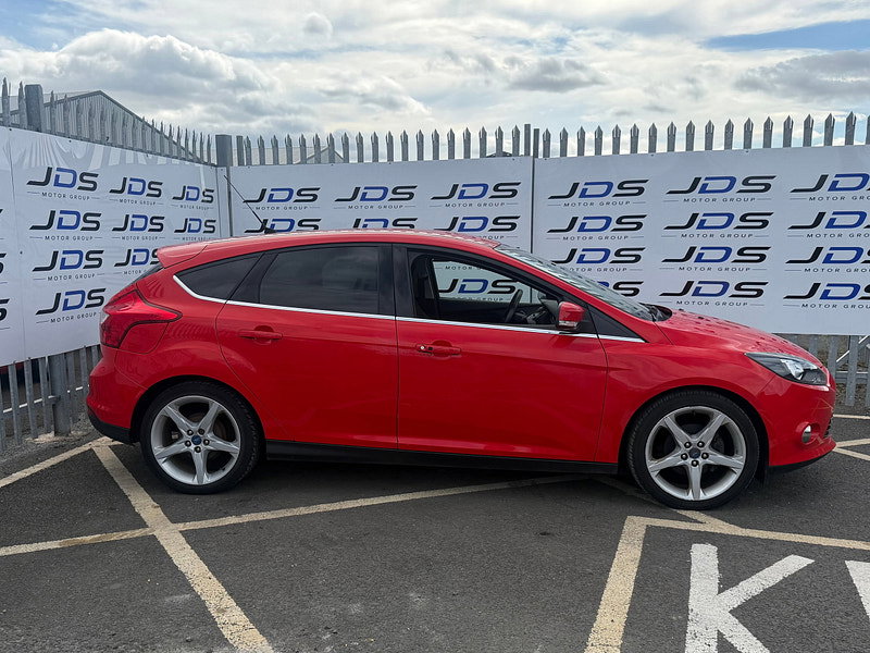 Ford Focus 1.0T EcoBoost Titanium Hatchback 5dr Petrol Manual Euro 5 (s/s) (125 ps)