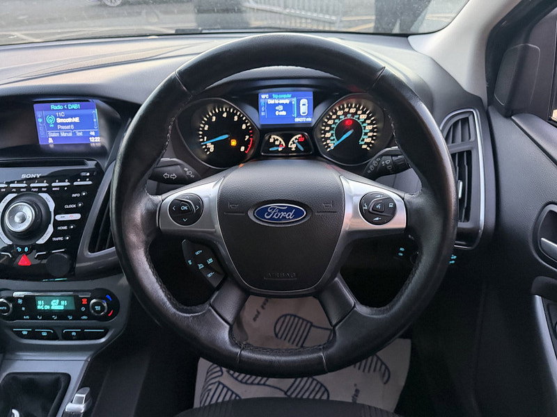 Ford Focus 1.0T EcoBoost Titanium Navigator Hatchback 5dr Petrol Manual Euro 5 (s/s) (125 ps)