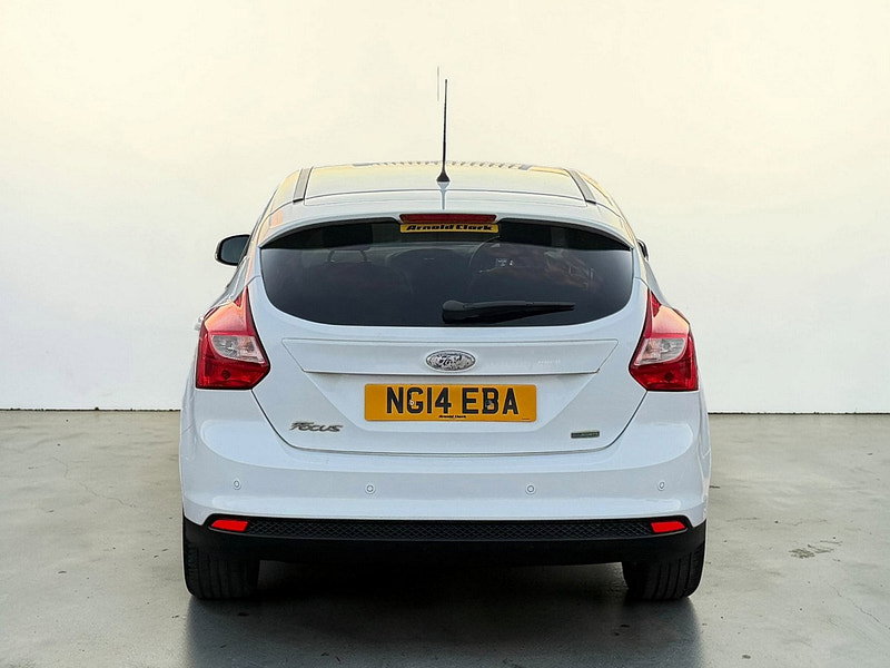Ford Focus 1.0T EcoBoost Titanium Navigator Hatchback 5dr Petrol Manual Euro 5 (s/s) (125 ps)