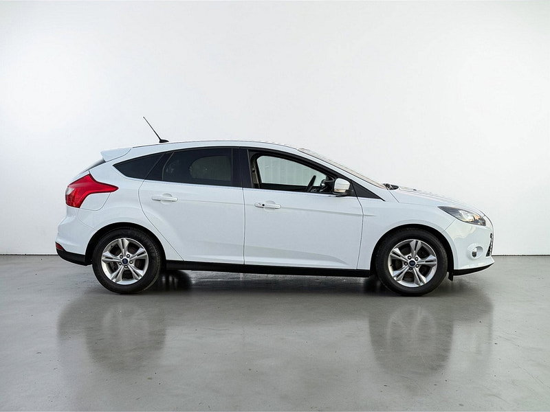 Ford Focus 1.0T EcoBoost Titanium Navigator Hatchback 5dr Petrol Manual Euro 5 (s/s) (125 ps)