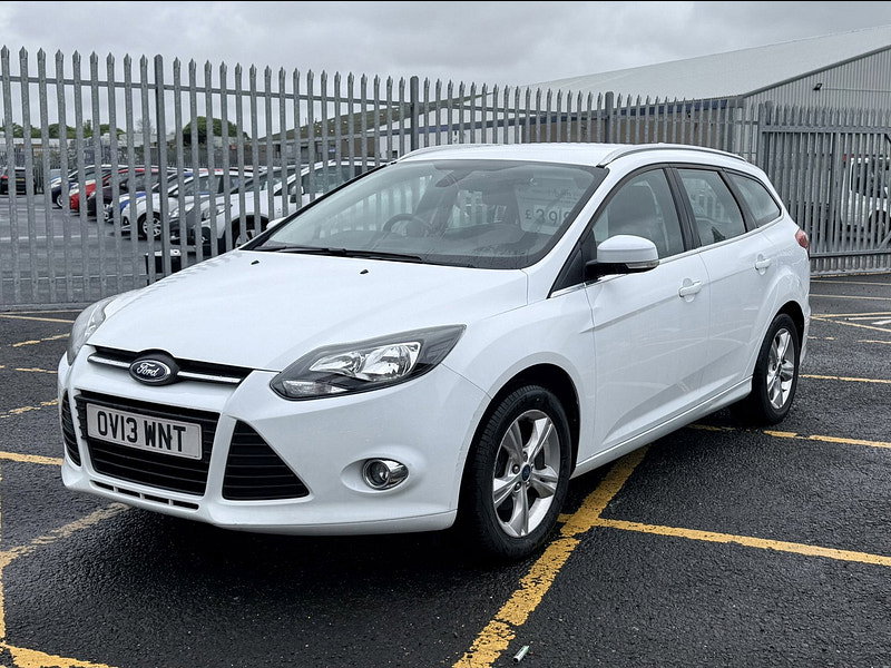 Ford Focus 1.0T EcoBoost Zetec Estate 5dr Petrol Manual Euro 5 (s/s) (125 ps)