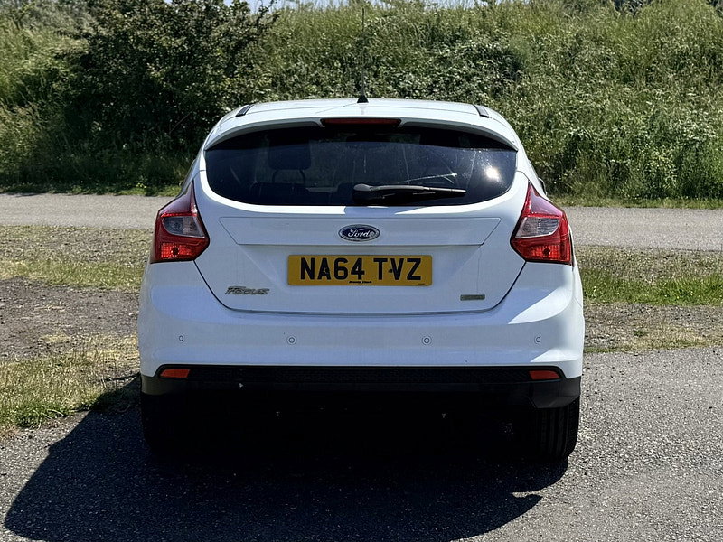 Ford Focus 1.0T EcoBoost Zetec Hatchback 5dr Petrol Manual Euro 5 (s/s) (100 ps)