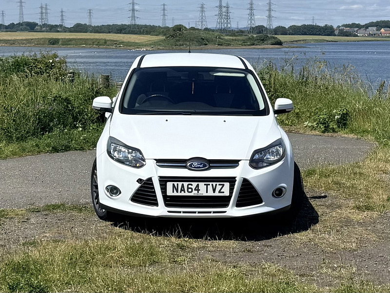 Ford Focus 1.0T EcoBoost Zetec Hatchback 5dr Petrol Manual Euro 5 (s/s) (100 ps)