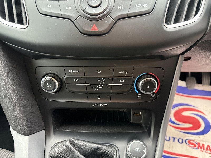 Ford Focus 1.0T EcoBoost Zetec Hatchback 5dr Petrol Manual Euro 6 (s/s) (100 ps)