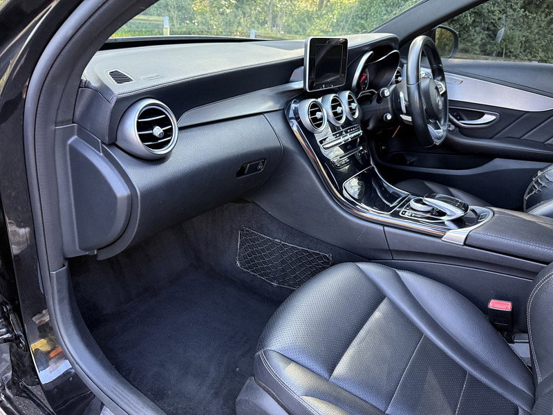 Mercedes-Benz C Class 2.1 C220 BlueTEC AMG Line Saloon 4dr Diesel G-Tronic+ Euro 6 (s/s) (170 ps)