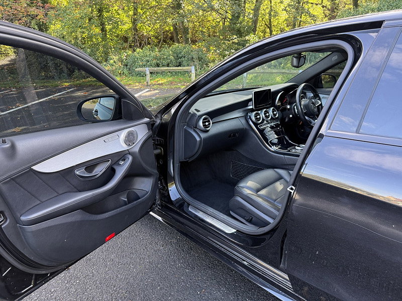Mercedes-Benz C Class 2.1 C220 BlueTEC AMG Line Saloon 4dr Diesel G-Tronic+ Euro 6 (s/s) (170 ps)