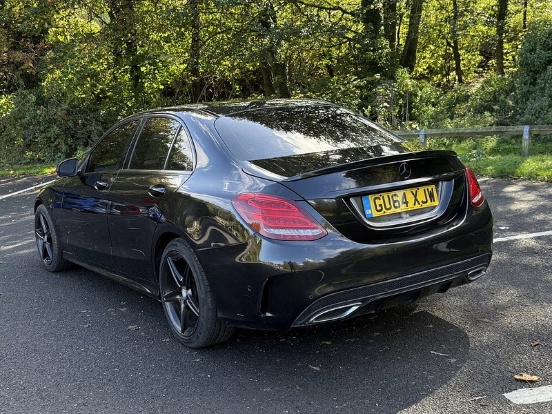 Mercedes-Benz C Class 2.1 C220 BlueTEC AMG Line Saloon 4dr Diesel G-Tronic+ Euro 6 (s/s) (170 ps)