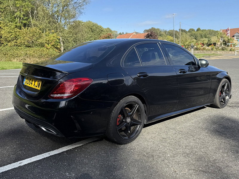 Mercedes-Benz C Class 2.1 C220 BlueTEC AMG Line Saloon 4dr Diesel G-Tronic+ Euro 6 (s/s) (170 ps)