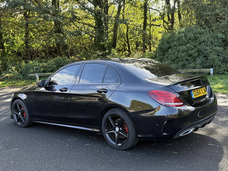 Mercedes-Benz C Class 2.1 C220 BlueTEC AMG Line Saloon 4dr Diesel G-Tronic+ Euro 6 (s/s) (170 ps)