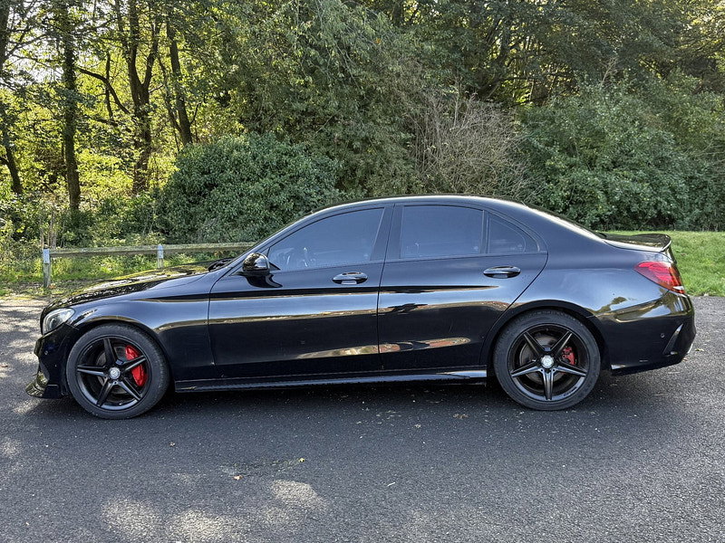 Mercedes-Benz C Class 2.1 C220 BlueTEC AMG Line Saloon 4dr Diesel G-Tronic+ Euro 6 (s/s) (170 ps)