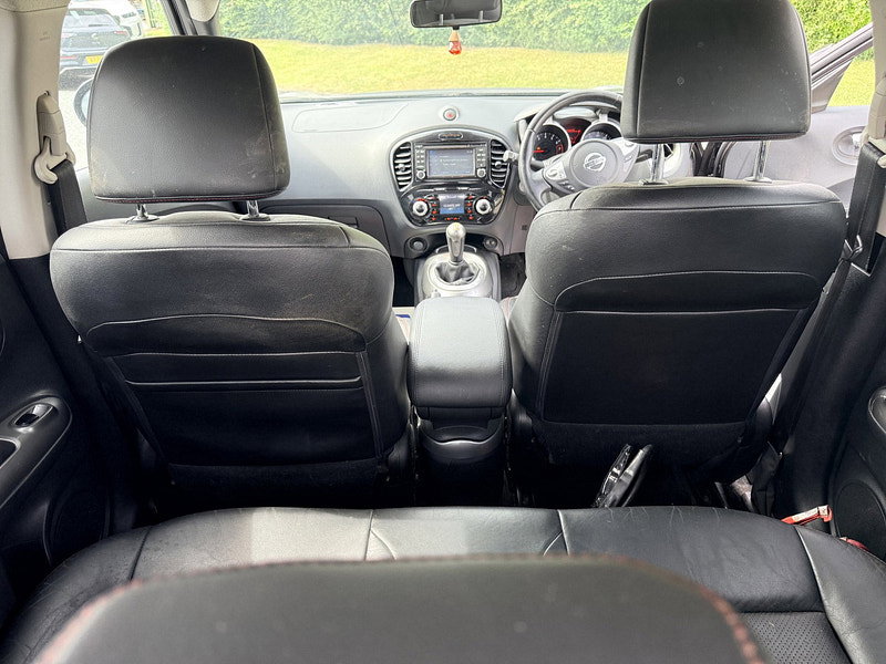 Nissan Juke 1.6 Tekna SUV 5dr Petrol Manual Euro 5 (s/s) (117 ps)