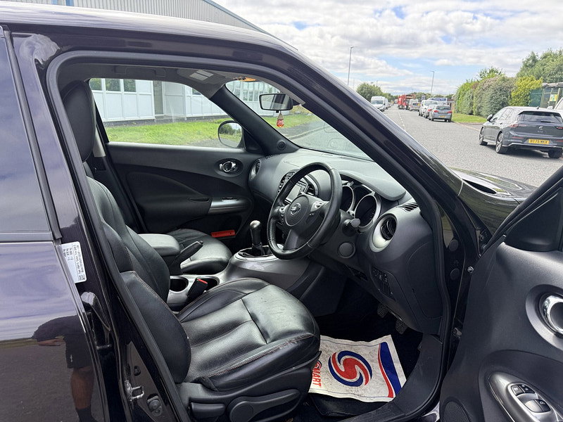 Nissan Juke 1.6 Tekna SUV 5dr Petrol Manual Euro 5 (s/s) (117 ps)