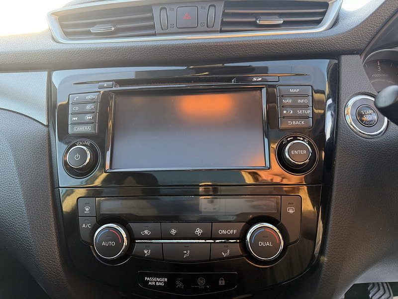 Nissan Qashqai 1.5 dCi N-Connecta SUV 5dr Diesel Manual Euro 6 (s/s) (110 ps)