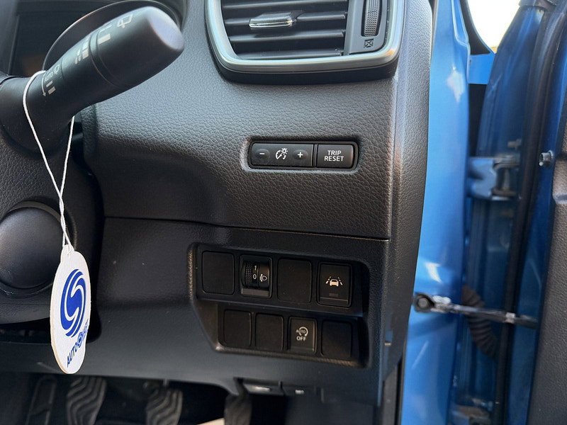 Nissan Qashqai 1.5 dCi N-Connecta SUV 5dr Diesel Manual Euro 6 (s/s) (110 ps)