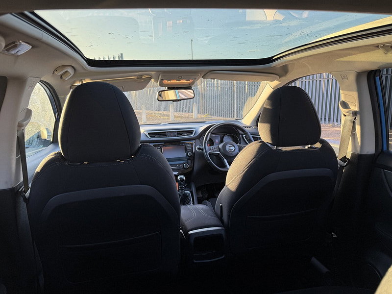 Nissan Qashqai 1.5 dCi N-Connecta SUV 5dr Diesel Manual Euro 6 (s/s) (110 ps)