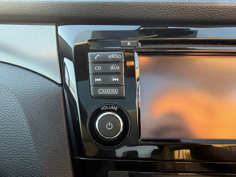 Nissan Qashqai 1.5 dCi N-Connecta SUV 5dr Diesel Manual Euro 6 (s/s) (110 ps)
