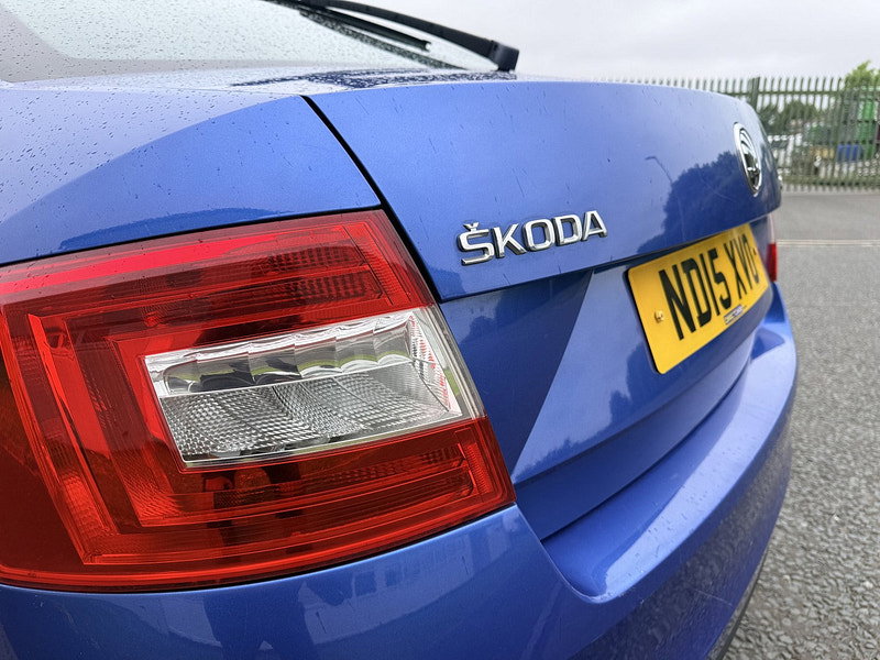 Skoda Octavia 1.6 TDI SE Hatchback 5dr Diesel Manual Euro 6 (s/s) (110 ps)