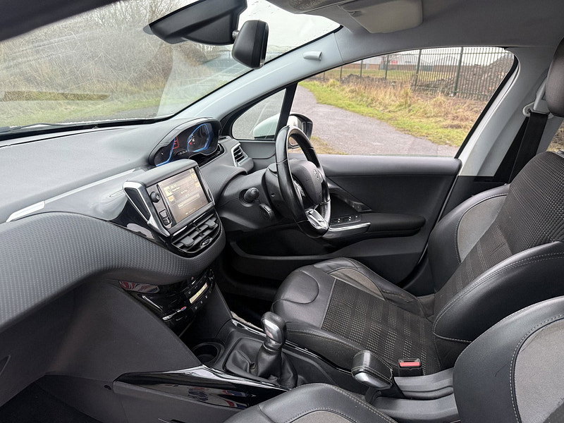 Peugeot 2008 1.2 PureTech Allure SUV 5dr Petrol Manual Euro 6 (82 ps)