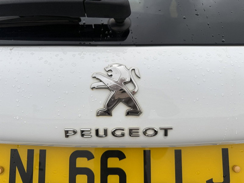 Peugeot 2008 1.2 PureTech Allure SUV 5dr Petrol Manual Euro 6 (82 ps)