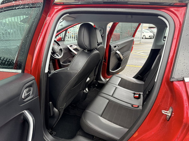Peugeot 2008 1.2 PureTech Allure SUV 5dr Petrol Manual Euro 6 (82 ps)