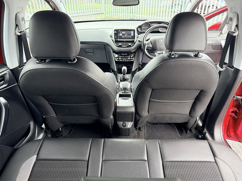 Peugeot 2008 1.2 PureTech Allure SUV 5dr Petrol Manual Euro 6 (82 ps)