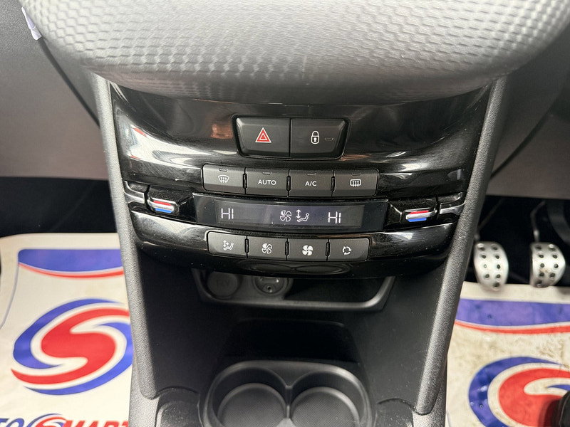 Peugeot 208 1.2 PureTech GT Line Hatchback 5dr Petrol Manual Euro 6 (s/s) (110 ps)