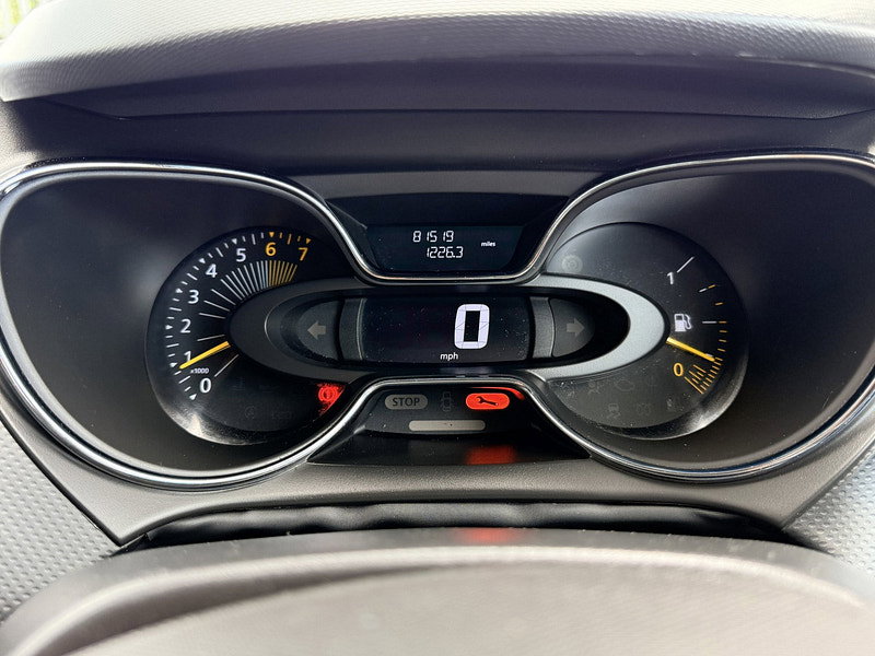 Renault Captur 0.9 TCe ENERGY Dynamique MediaNav SUV 5dr Petrol Manual Euro 5 (s/s) (90 ps)