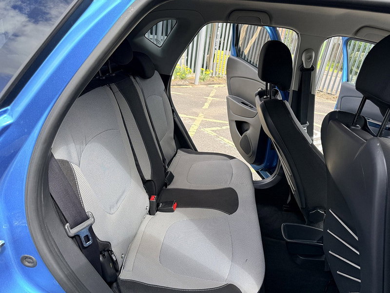 Renault Captur 0.9 TCe ENERGY Dynamique MediaNav SUV 5dr Petrol Manual Euro 5 (s/s) (90 ps)