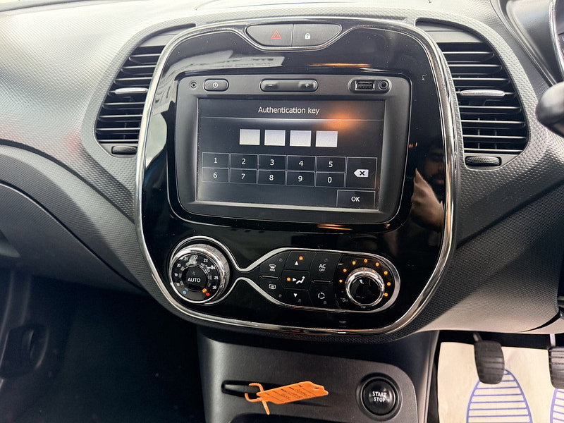 Renault Captur 0.9 TCe ENERGY Dynamique MediaNav SUV 5dr Petrol Manual Euro 5 (s/s) (90 ps)