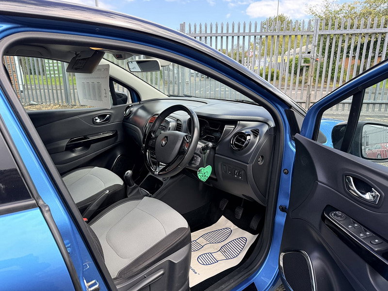 Renault Captur 0.9 TCe ENERGY Dynamique MediaNav SUV 5dr Petrol Manual Euro 5 (s/s) (90 ps)
