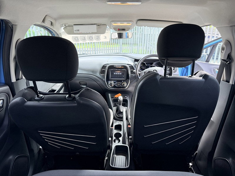 Renault Captur 0.9 TCe ENERGY Dynamique MediaNav SUV 5dr Petrol Manual Euro 5 (s/s) (90 ps)